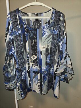 Koi 2X Blue Gray Abstract Print Ruffle Sleeve Tunic Top